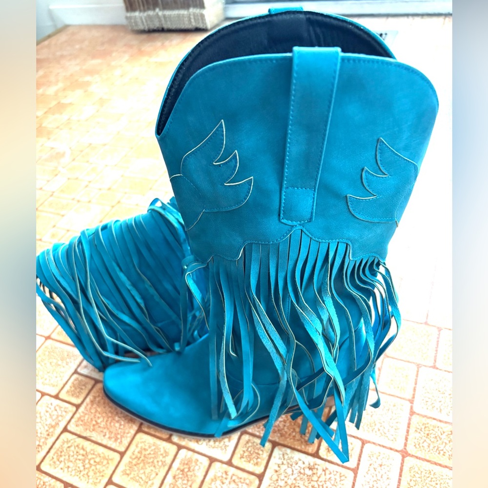 🆕Fringe Turquoise Women’s Western Boots. Size 9. NWT. - Picture 3 of 10